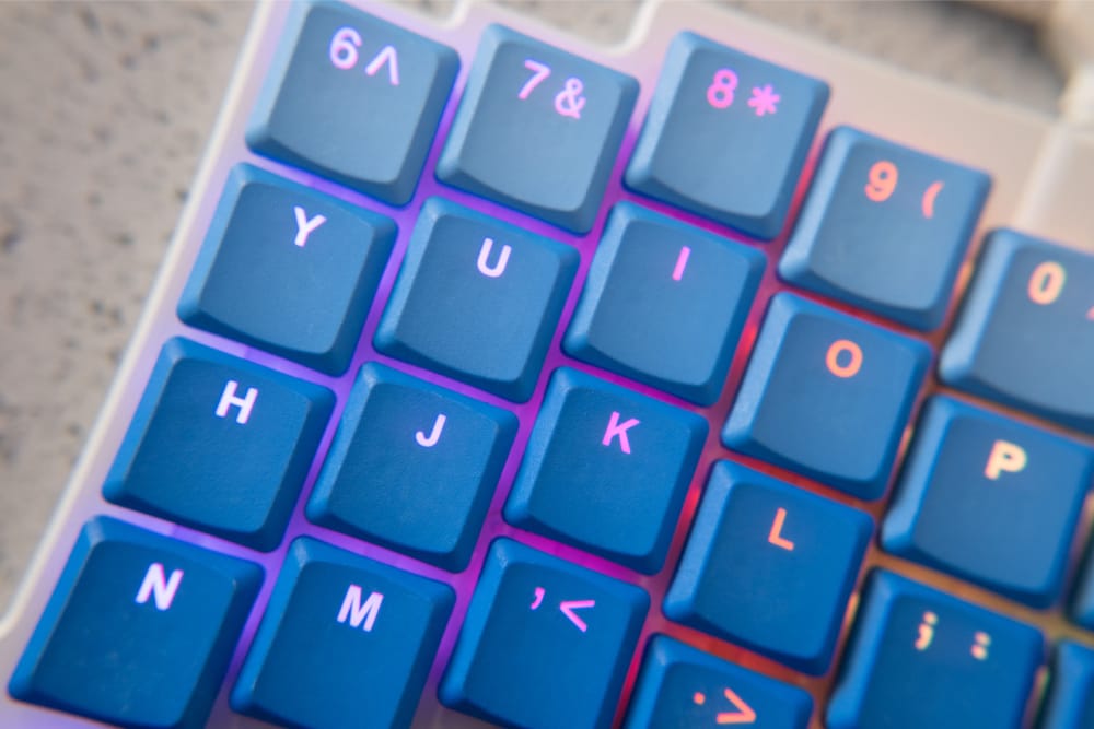 Up close of the dyed keycaps